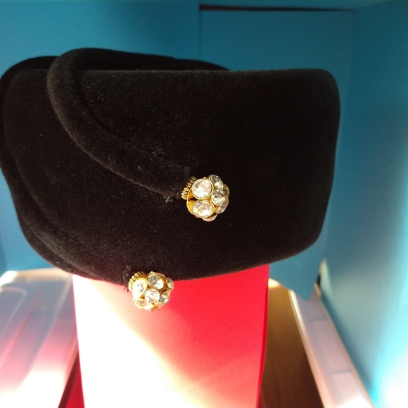 Authentic Vintage Velour Rhinestone Cotillion French Hat - Picture 7 of 7